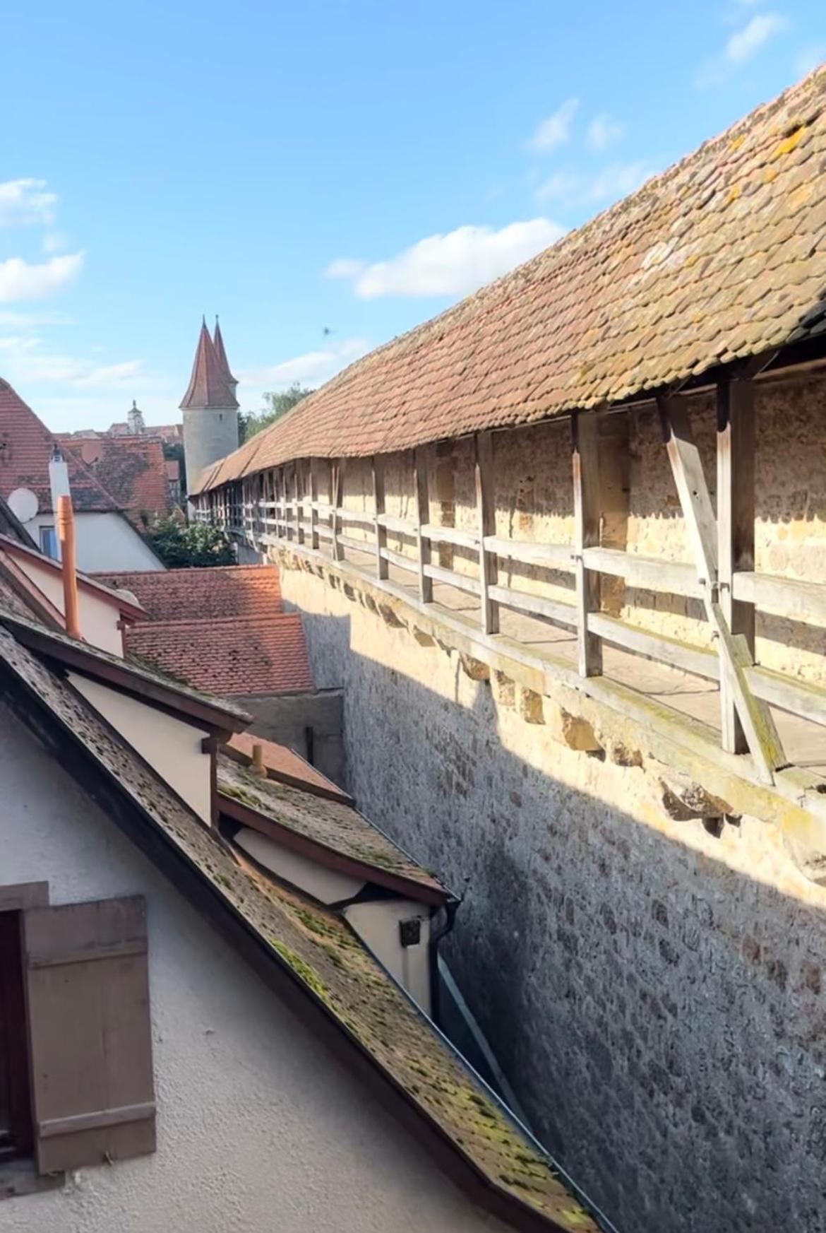 Tauberchalet I Boutique-Ferienhaus Mit Sauna, Whirlpool & Natur I 10Min Walk To Historic Old Town Rothenburg ob der Tauber Kültér fotó
